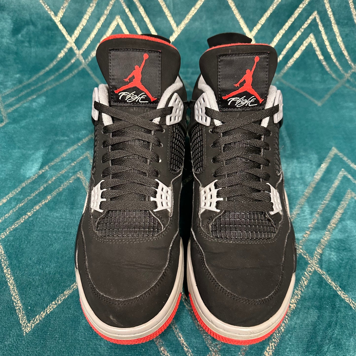 JORDAN 4 BRED 2019 UK9 *PRE-LOVED*