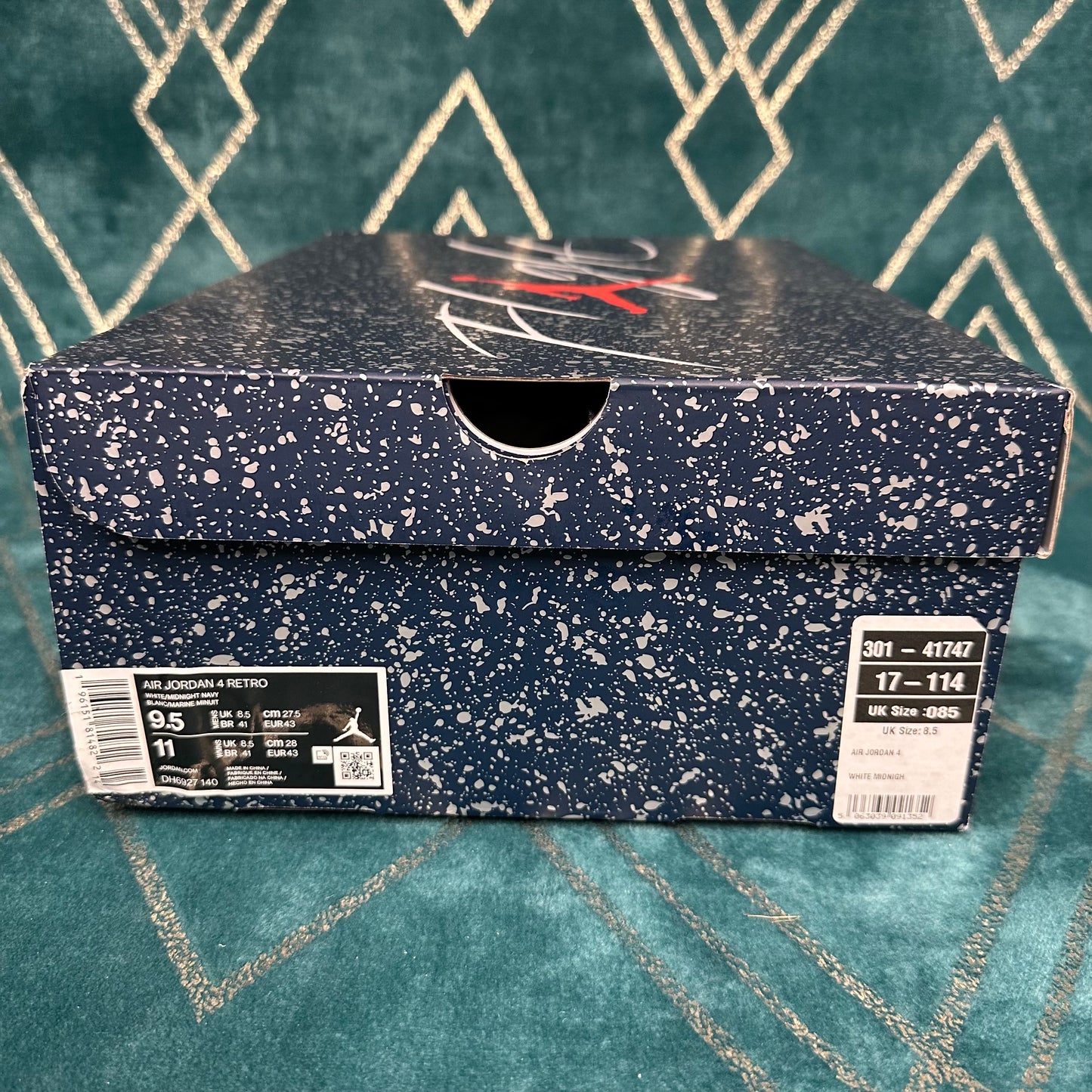 JORDAN 4 MIDNIGHT NAVY UK8.5 *PRE-LOVED*