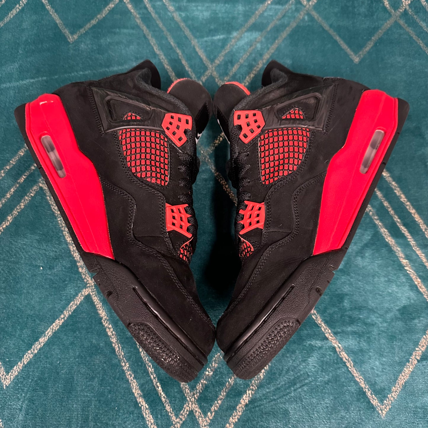 JORDAN 4 RED THUNDER UK8 *PRE-LOVED*