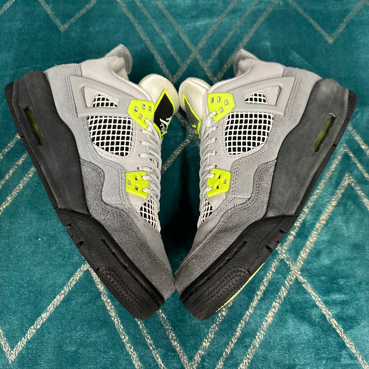 JORDAN 4 NEON 95 (GS) UK5 *PRE-LOVED*