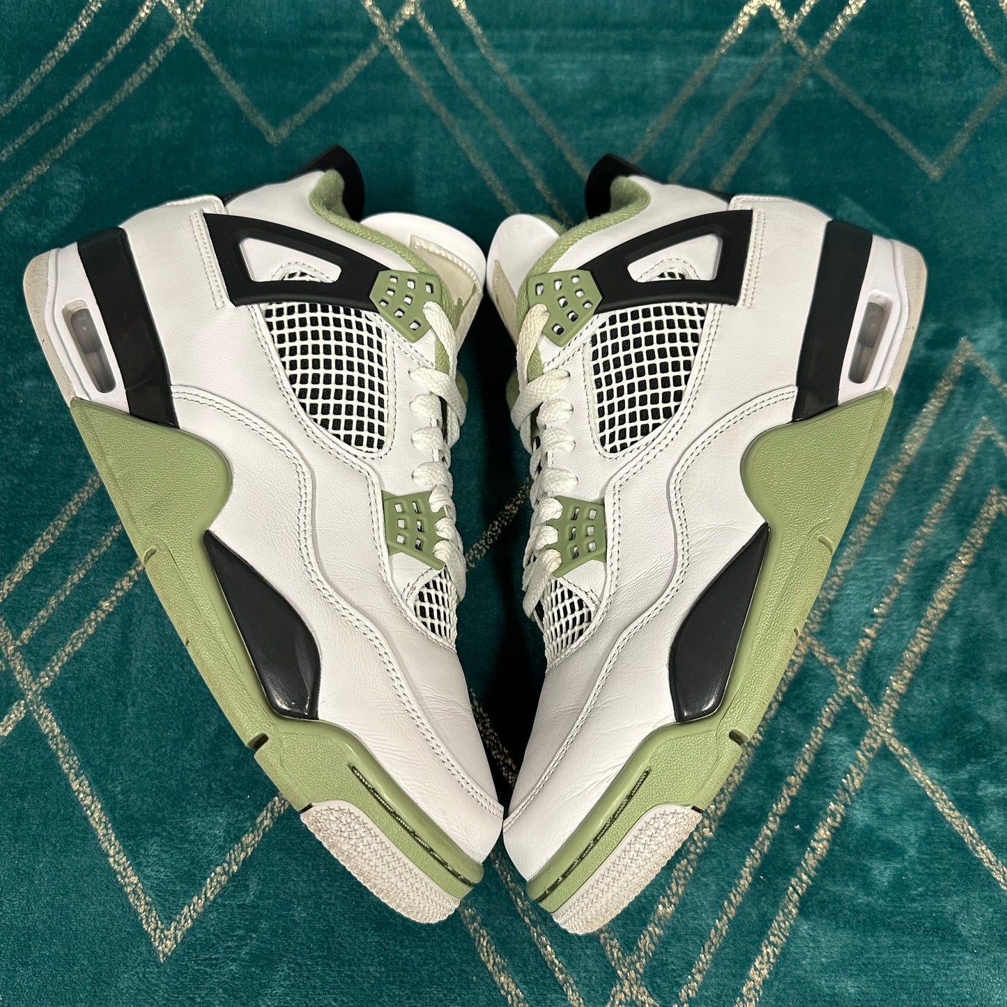 JORDAN 4 SEAFOAM (W) UK8.5 *PRE-LOVED*