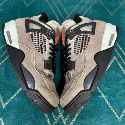 JORDAN 4 TAUPE HAZE UK9 *PRE-LOVED*