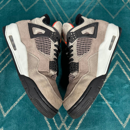 JORDAN 4 TAUPE HAZE UK9 *PRE-LOVED*