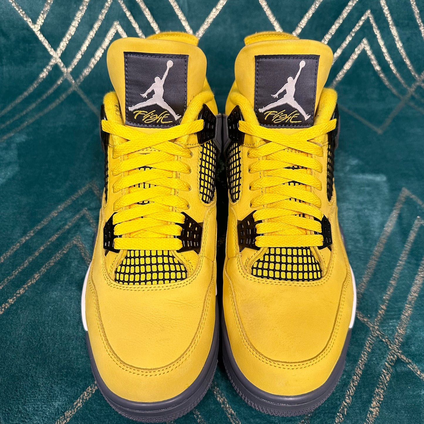 JORDAN 4 LIGHTNING 2021 UK8.5 *PRE-LOVED*