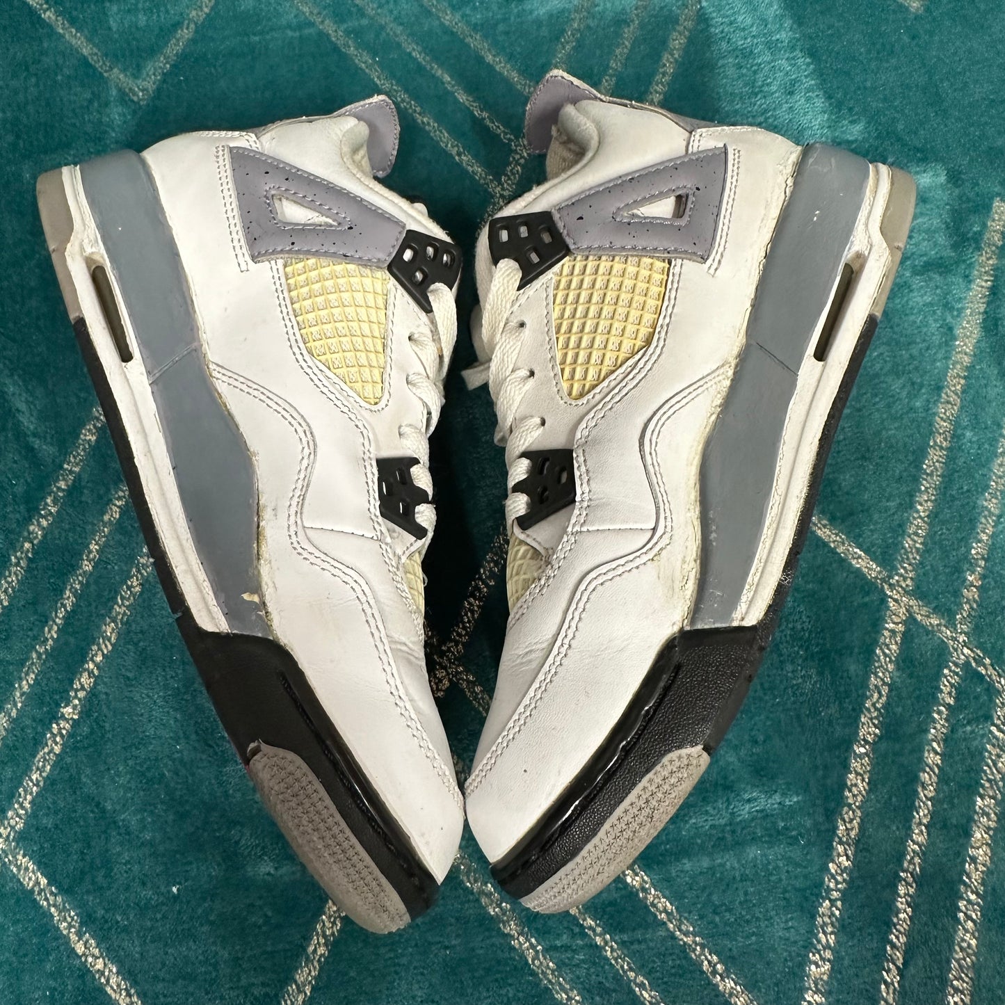 JORDAN 4 WHITE CEMENT 2012 (GS) UK5 *PRE-LOVED*