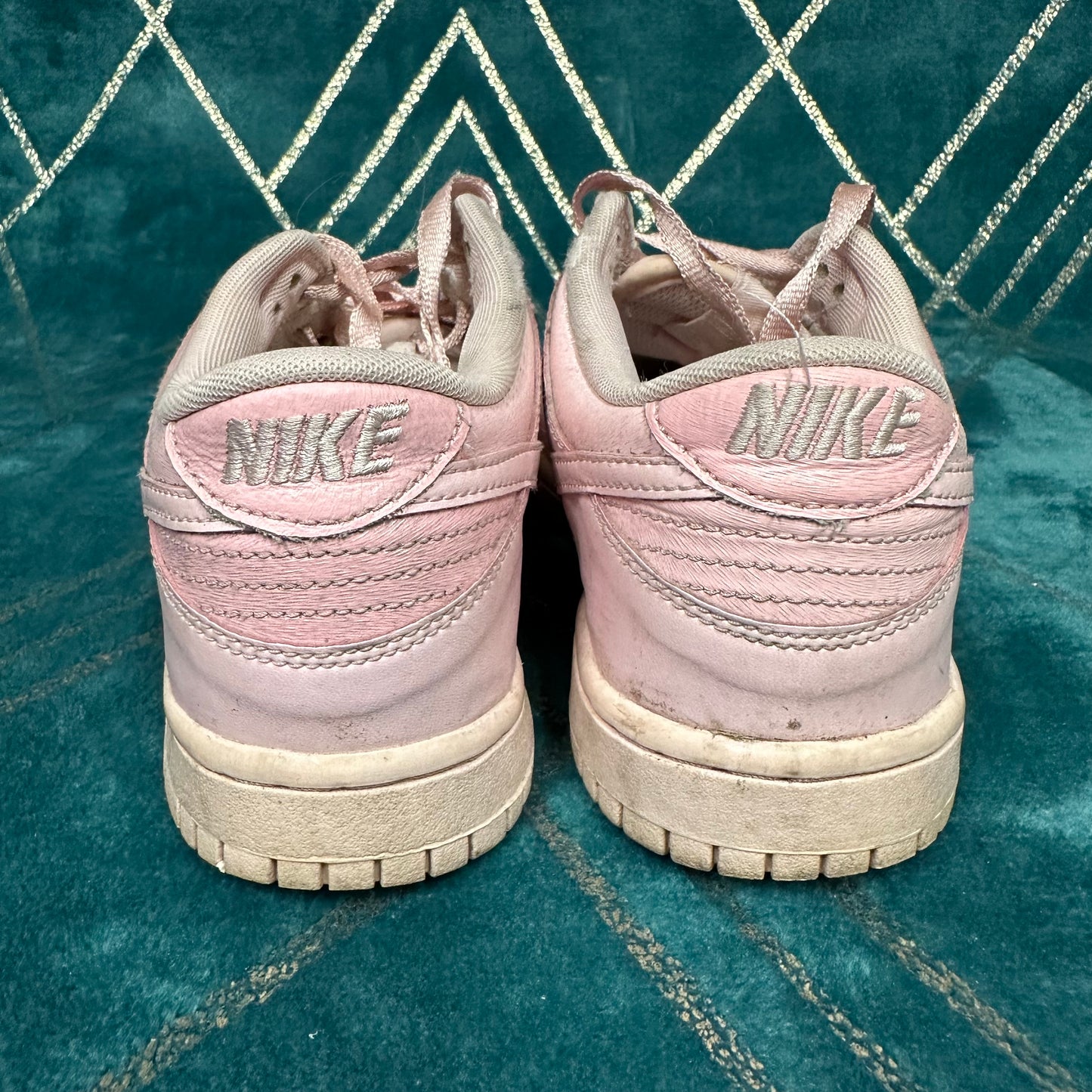 DUNK LOW PINK PRISM (GS) UK4.5 *PRE-LOVED*