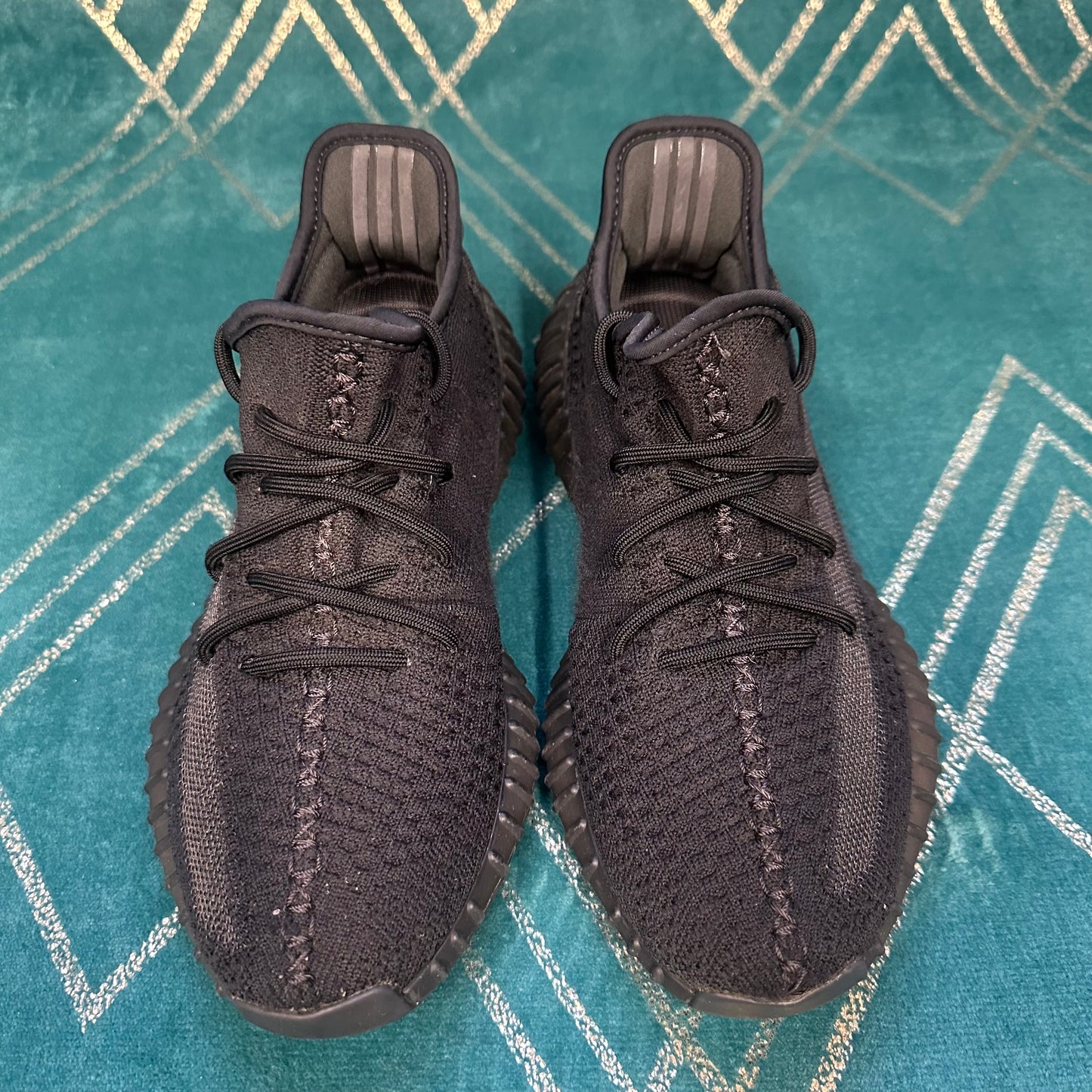 YEEZY BOOST 350 ONYX UK8 *PRE-LOVED*