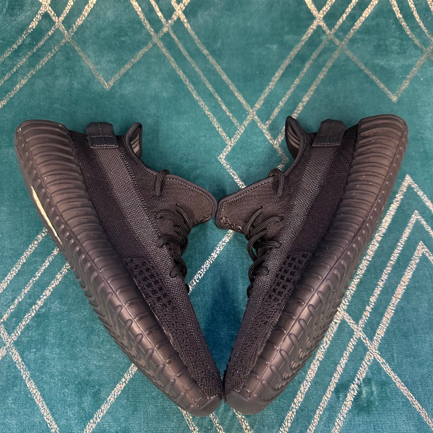 YEEZY BOOST 350 ONYX UK8 *PRE-LOVED*