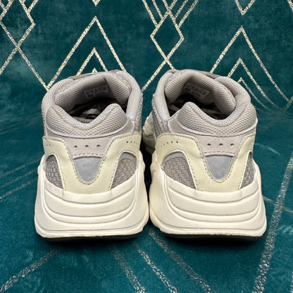 YEEZY BOOST 700 V2 STATIC UK9 *PRE-LOVED*