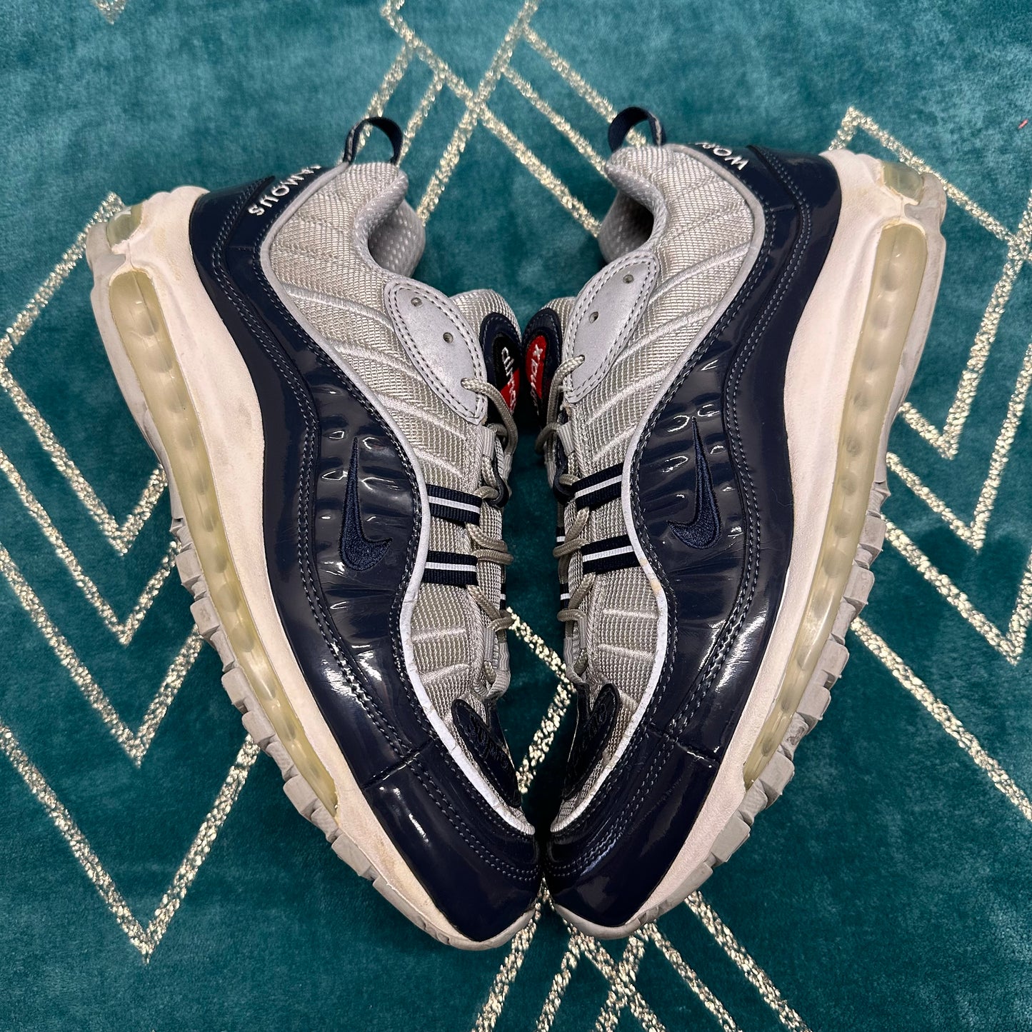 AIR MAX 98 SUPREME NAVY UK9 *PRE-LOVED*