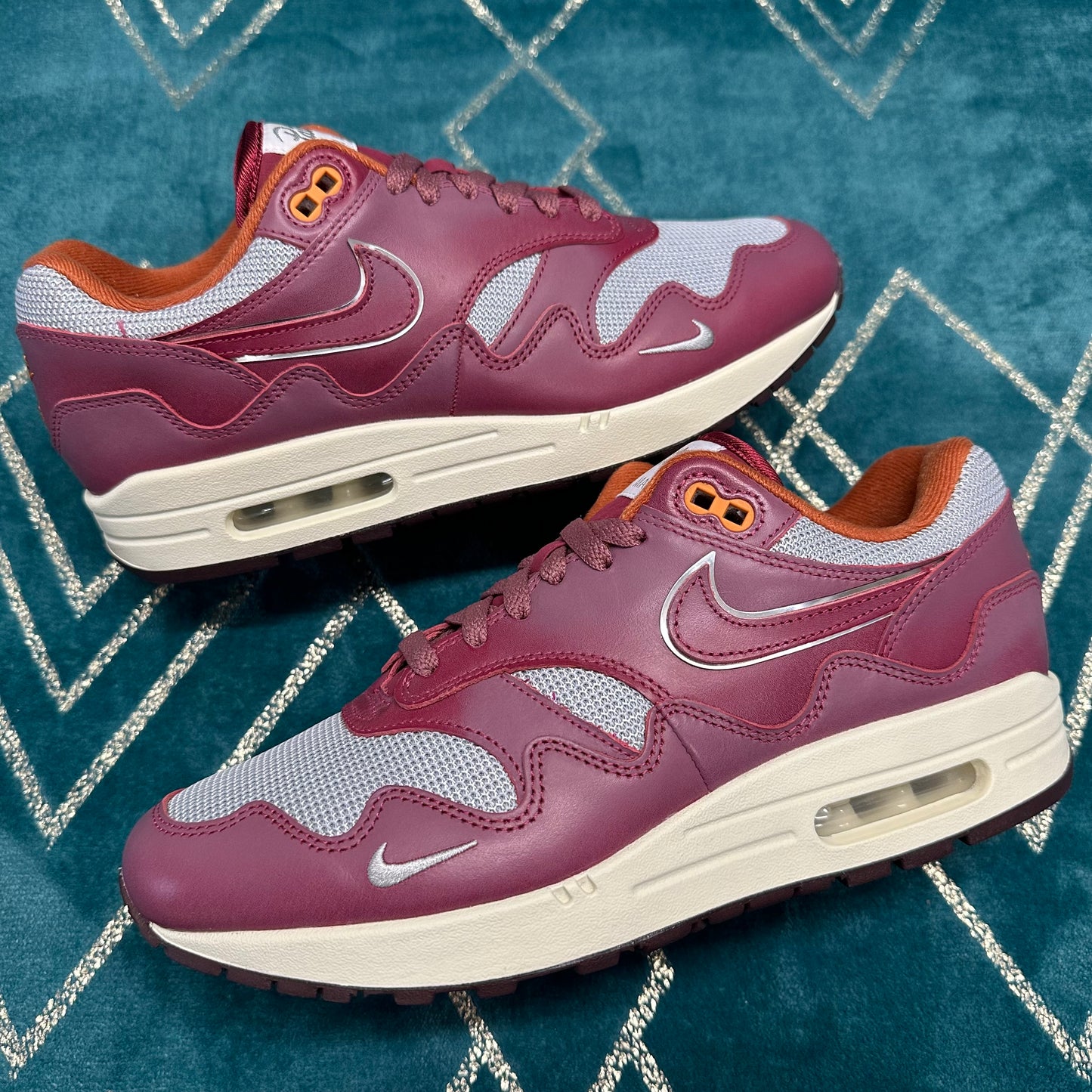 AIR MAX 1 PATTA RUSH MAROON UK7.5 *PRE-LOVED*