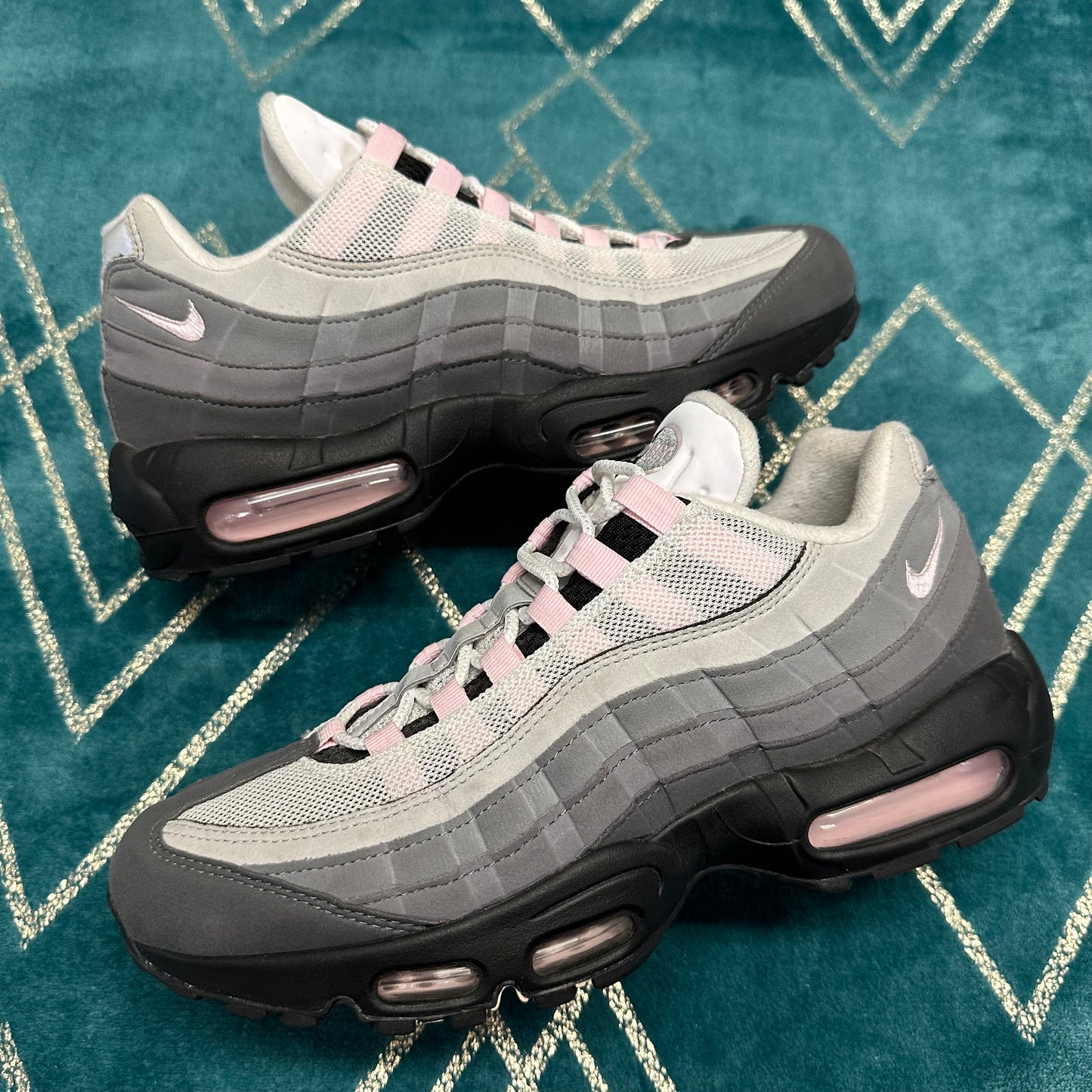 AIR MAX 95 OG PINK FOAM UK7.5 *PRE-LOVED*