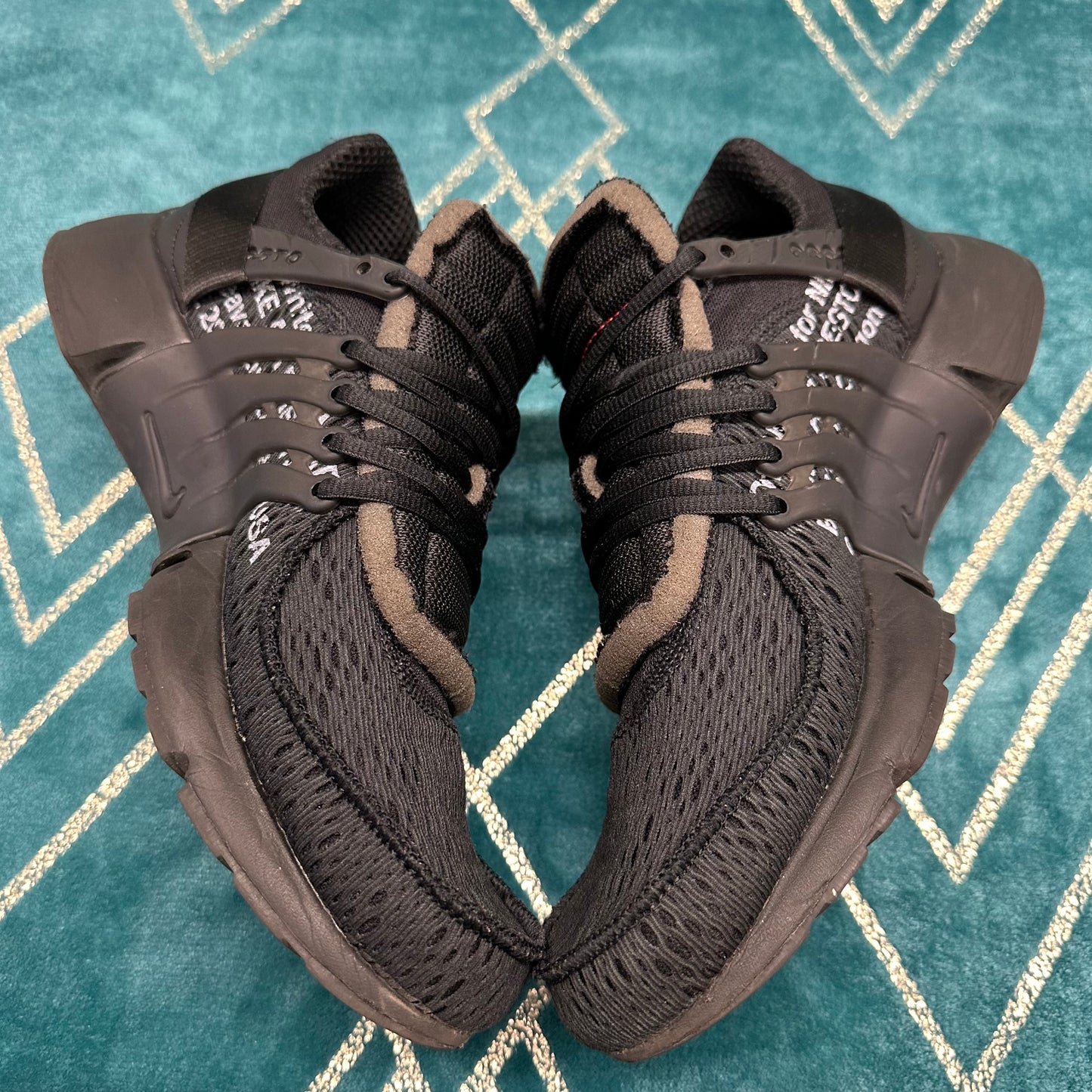 AIR PRESTO OFF-WHITE BLACK UK11 *PRE-LOVED*