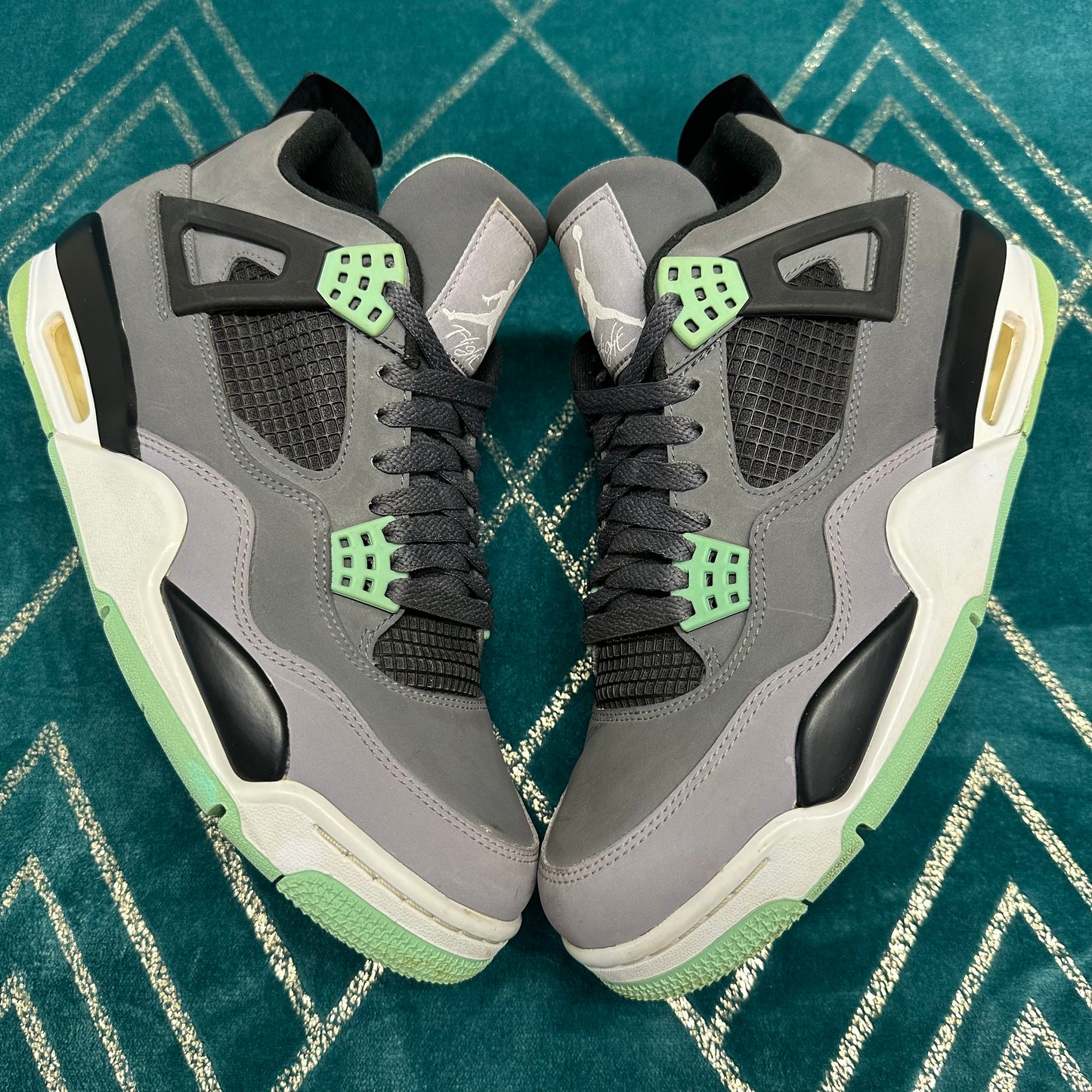 AIR JORDAN 4 GREEN GLOW UK8 *PRE-LOVED*