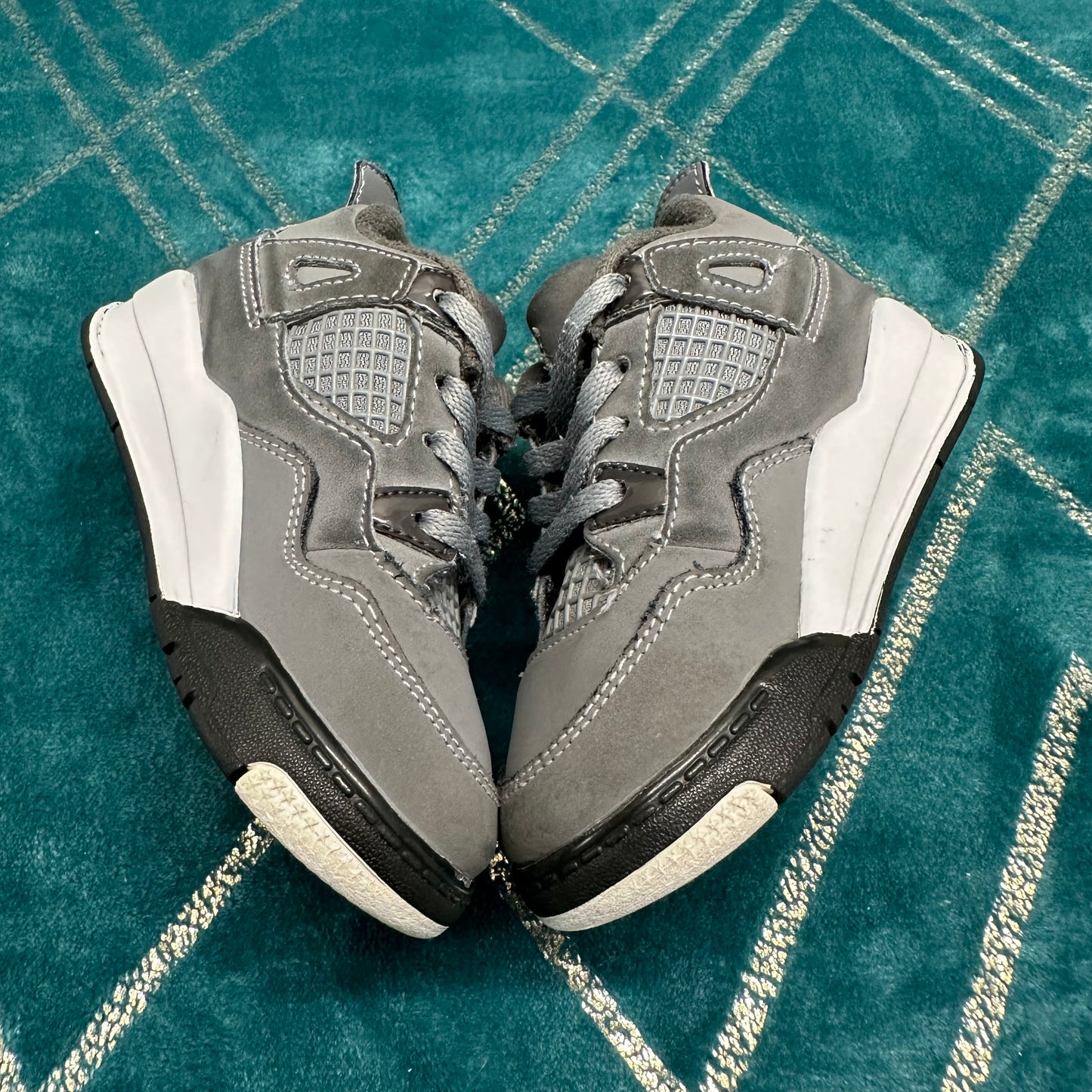 AIR JORDAN 4 COOL GREY 2019 (TD) UK6.5 *PRE-LOVED*