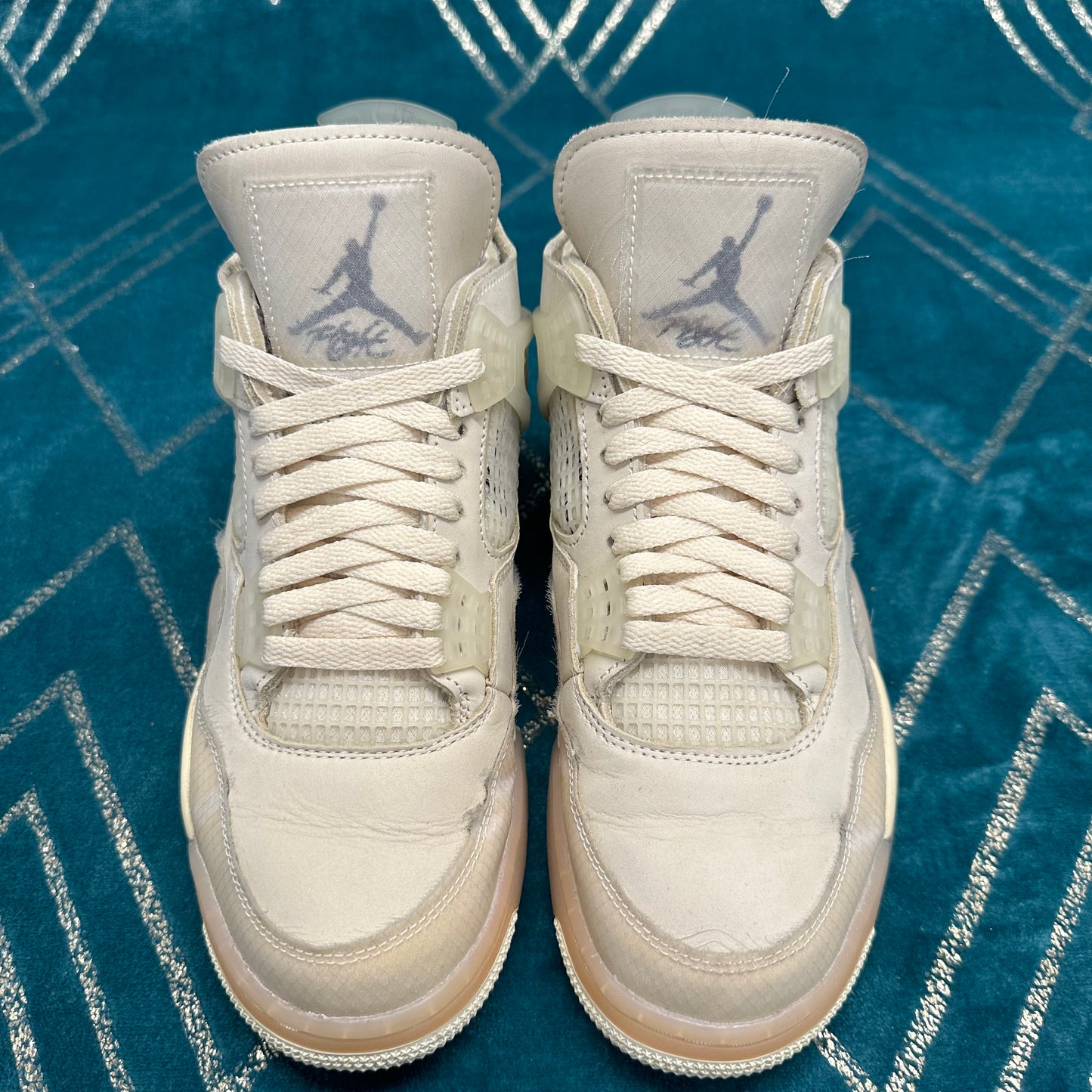 AIR JORDAN 4 OFF-WHITE SAIL (W) UK7 *PRE-LOVED*